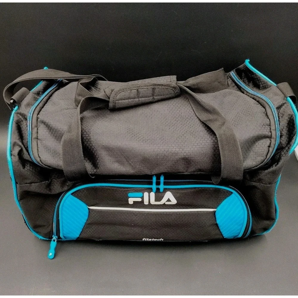 FILA Orson Sports Duffle Bag Canvas‎ Gym straps Zippers Front side Pockets📸👀